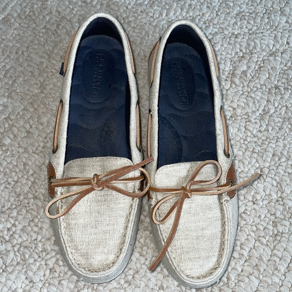 Sperry topsider boat shoes